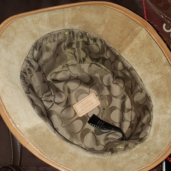 Coach set - Picture 6 of 8